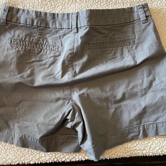 Womens Old Navy Shorts - Picture 2 of 3